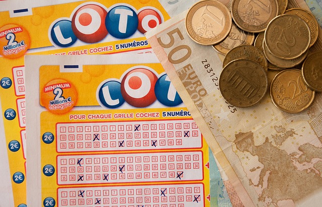 Cual es la diferencia entre Kino y Loto